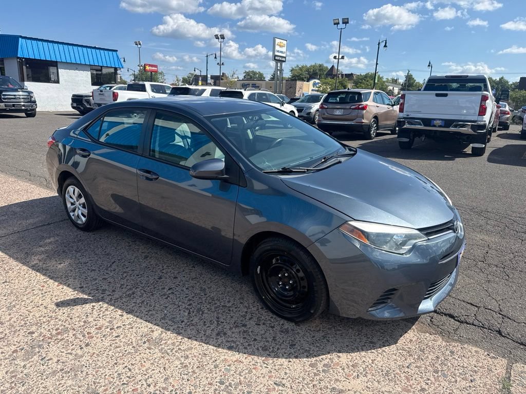 Used 2015 Toyota Corolla LE FWD image 6