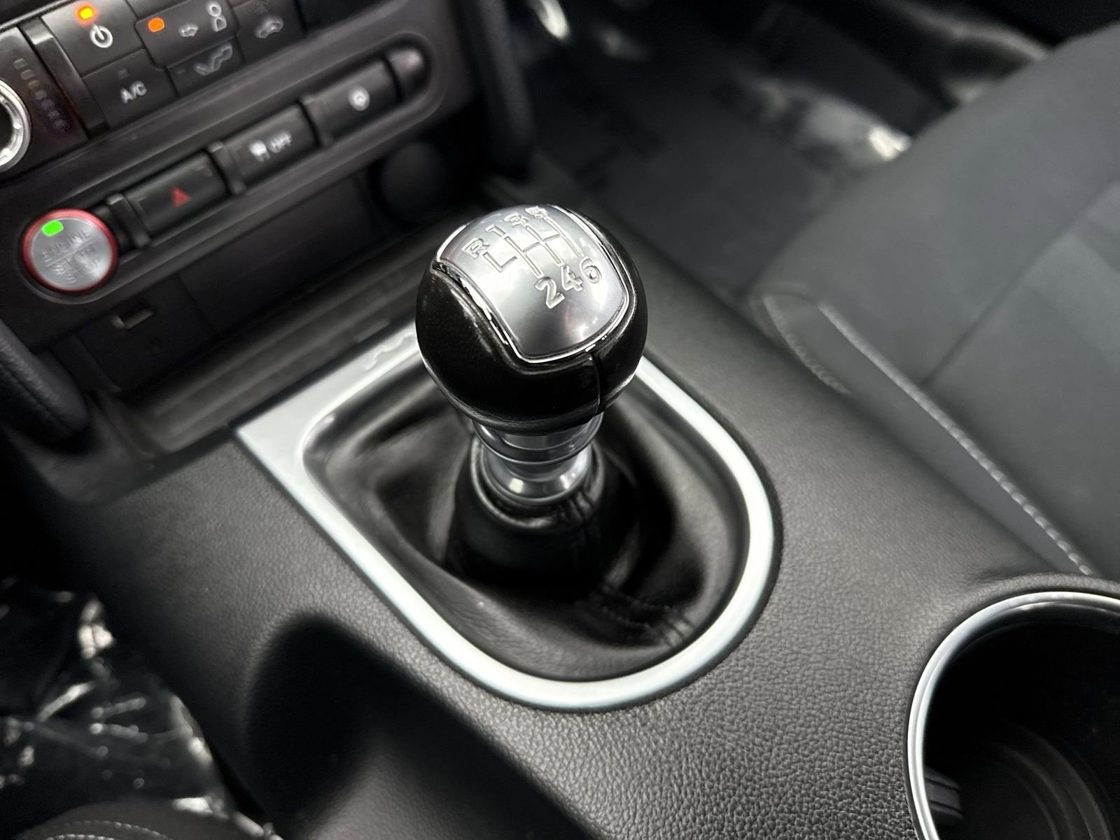 Used 2018 Ford Mustang EcoBoost image 21