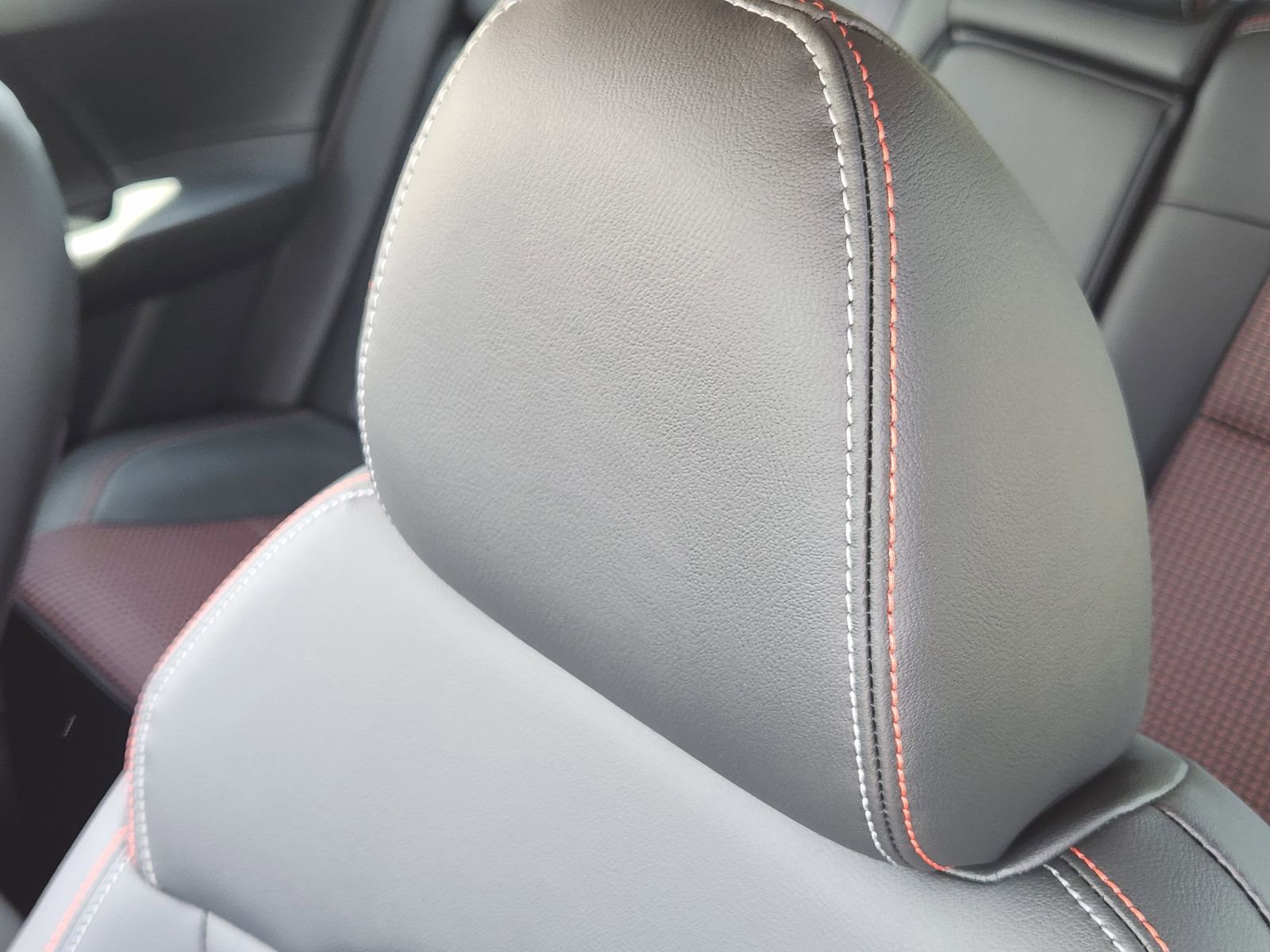 New 2026 Nissan Kicks SR image 14