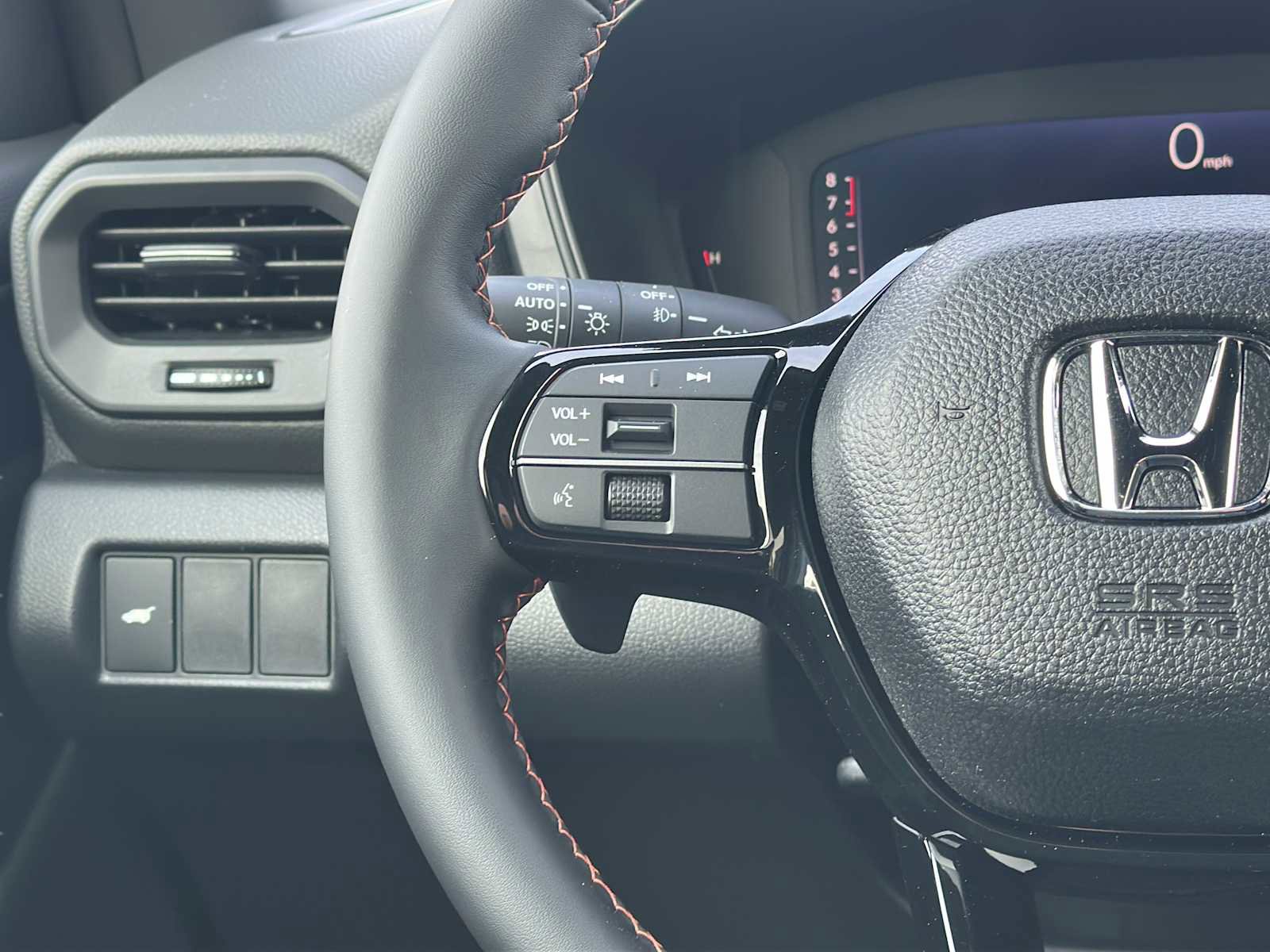 New 2026 Honda Pilot Sport image 14
