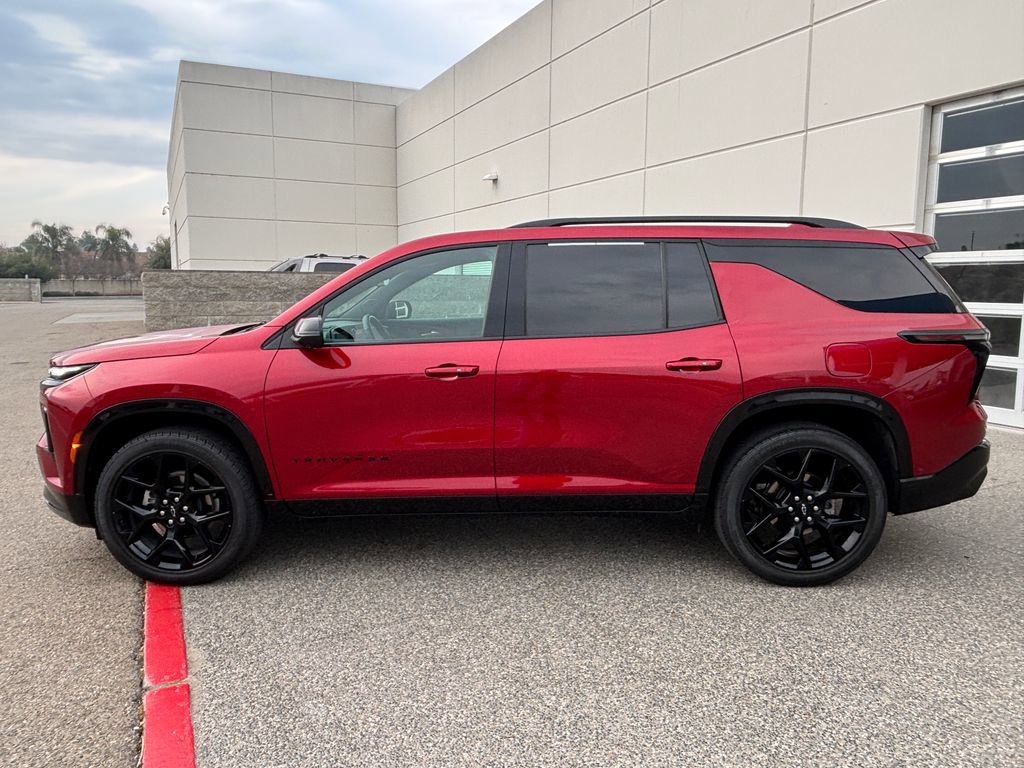 Used 2024 Chevrolet Traverse RS image 8