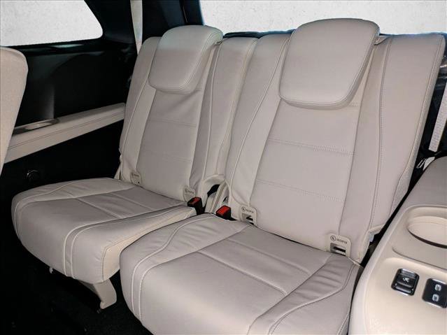 New 2026 Mercedes-Benz GLS 580 4MATIC image 18