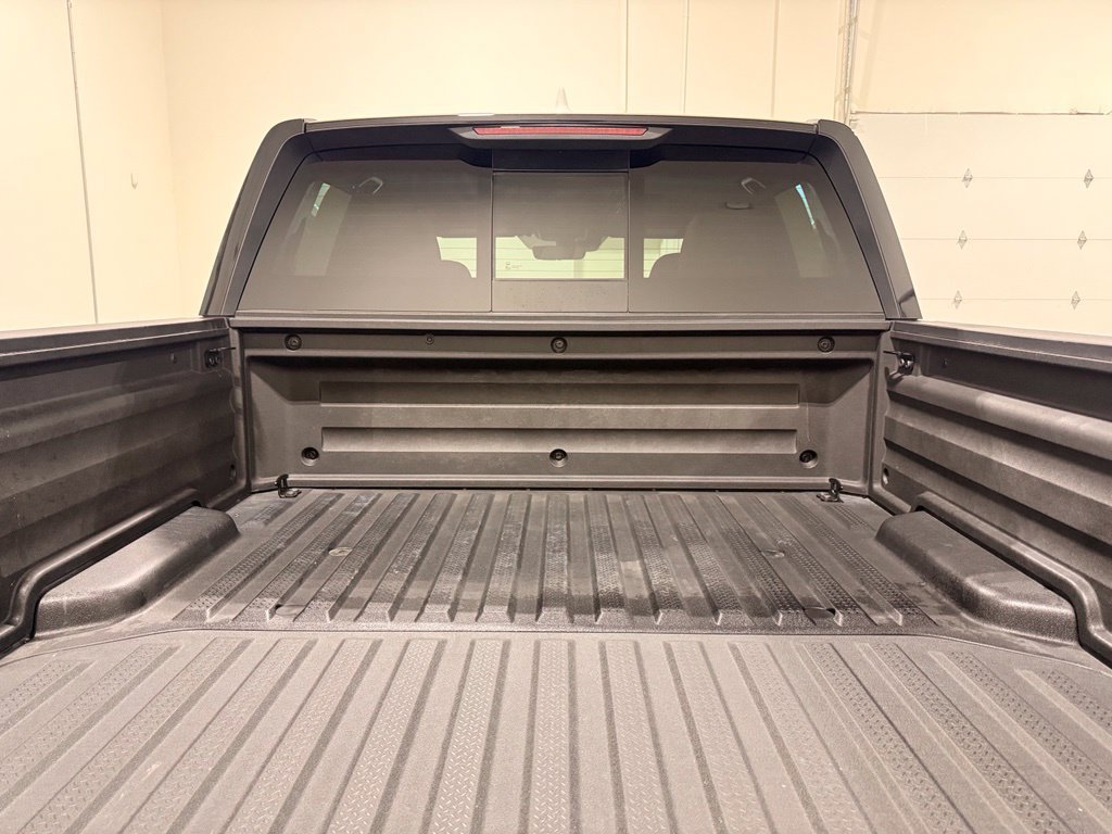Used 2025 Honda Ridgeline Black Edition image 10