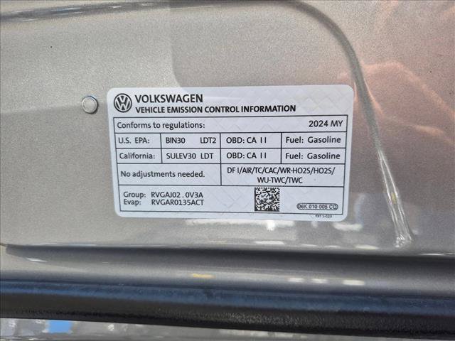 Used 2024 Volkswagen Tiguan SE AWD/4WD image 23
