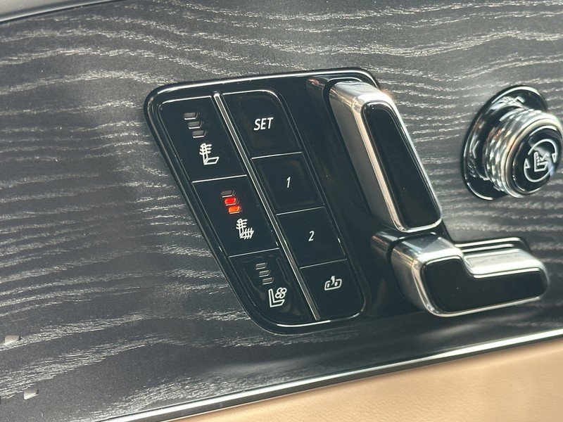 New 2026 Cadillac Lyriq V image 24