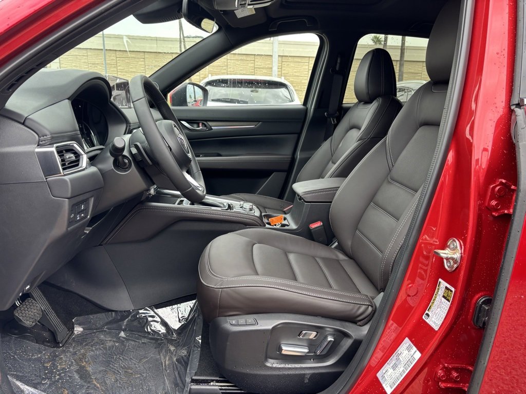 New 2025 MAZDA CX-5 Signature image 16