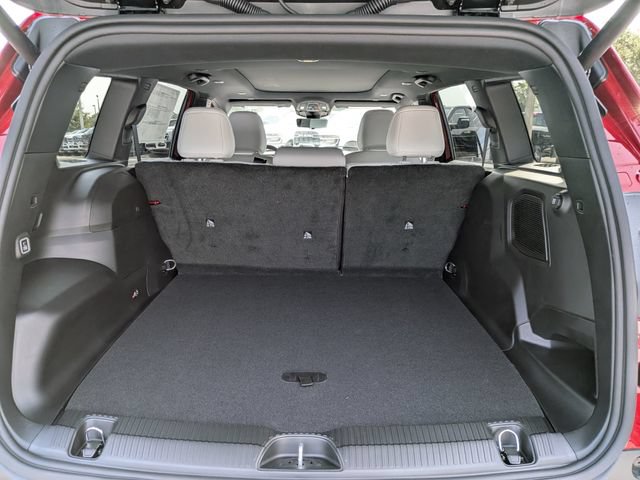 New 2026 Jeep Cherokee Overland w/ Advanced Pro Tech Group AWD/4WD image 13