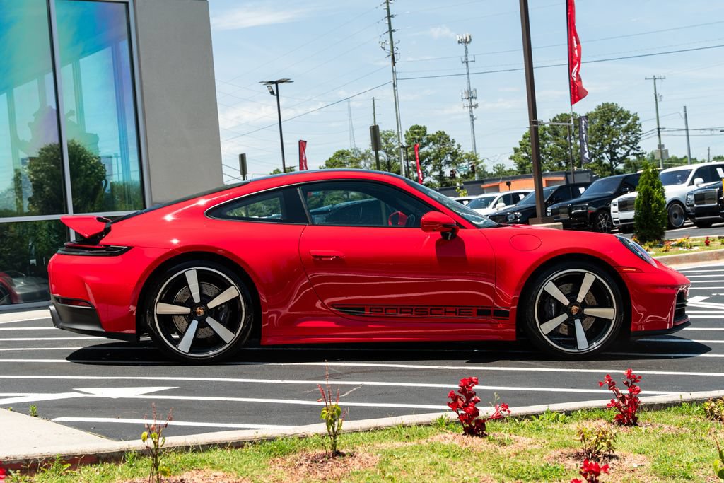 Used 2025 Porsche 911 Carrera RWD image 12