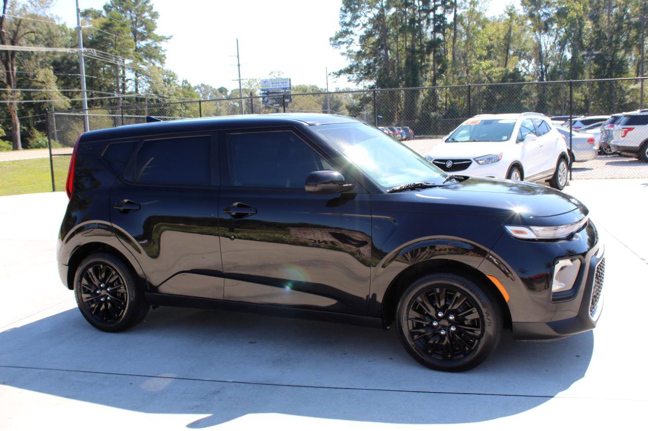 Used 2020 Kia Soul LX image 9