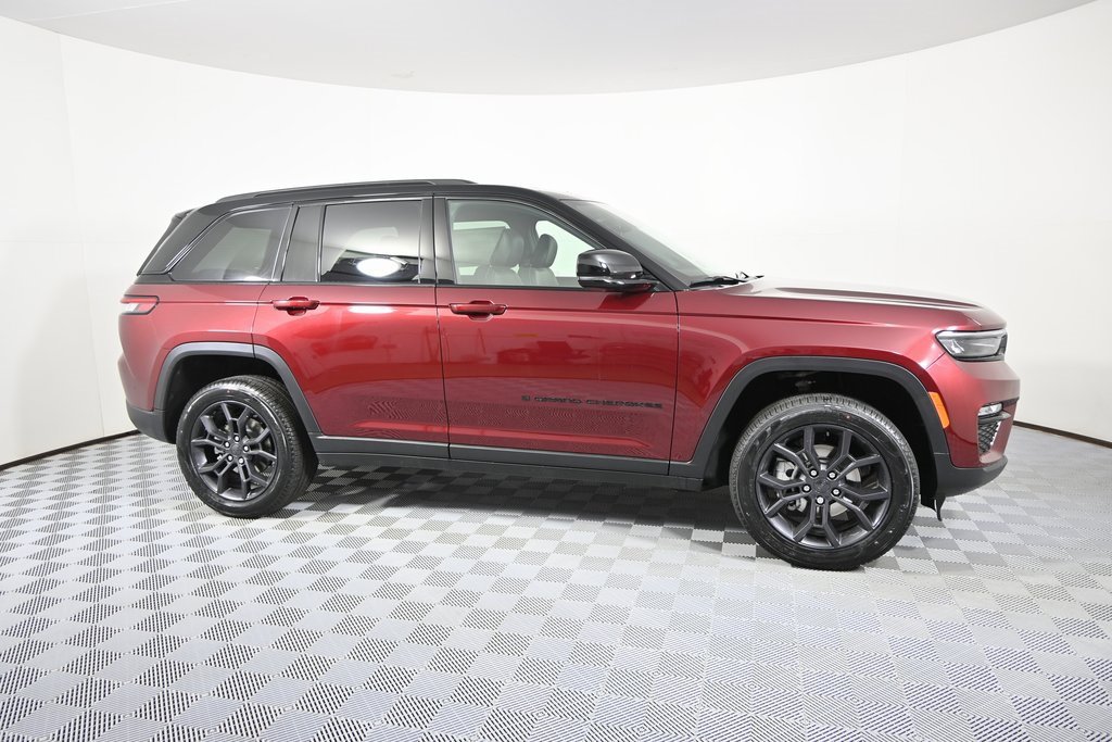 New 2025 Jeep Grand Cherokee Limited w/ Trailer Tow Package image 8