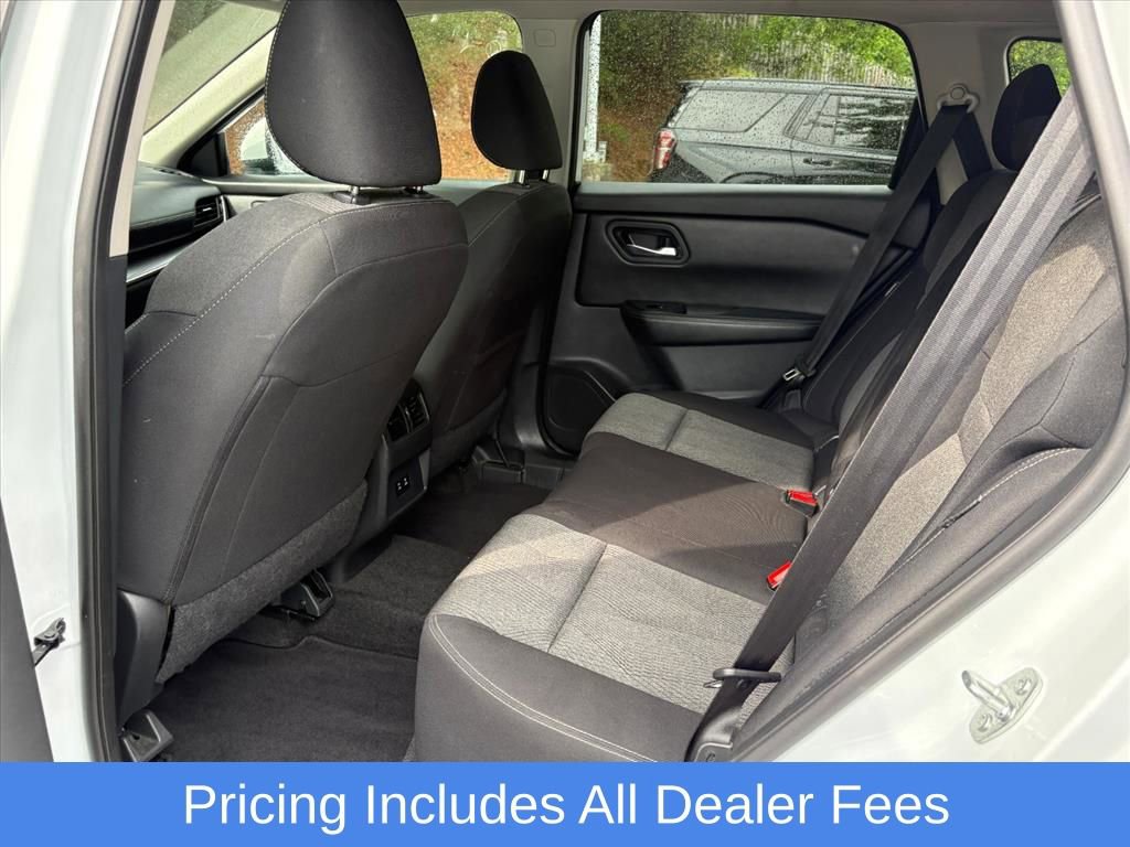 Used 2024 Nissan Rogue SV AWD/4WD image 21