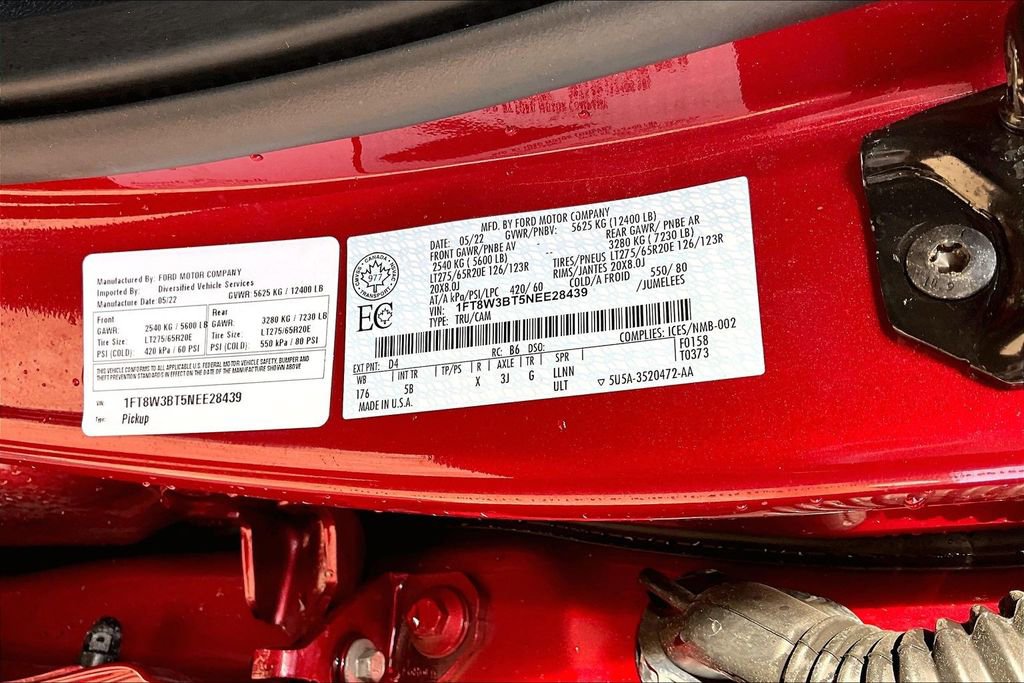 Certified 2022 Ford F350 Lariat w/ Black Appearance Package image 32