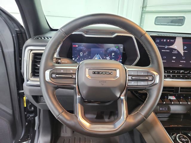 Used 2025 GMC Canyon Denali AWD/4WD image 24