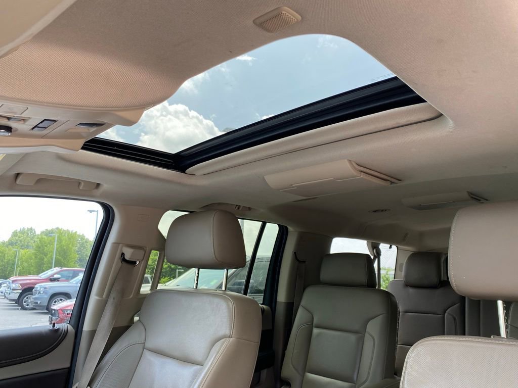 Used 2015 Chevrolet Suburban LTZ AWD/4WD image 17