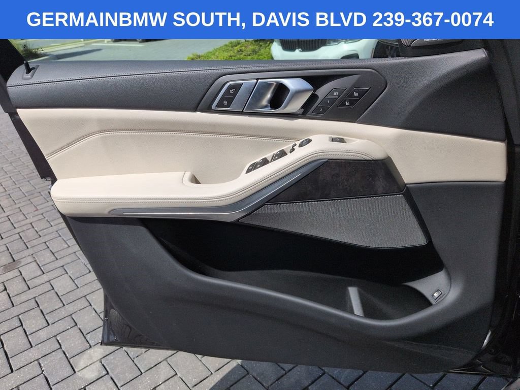 Used 2022 BMW X5 xDrive45e AWD/4WD image 30