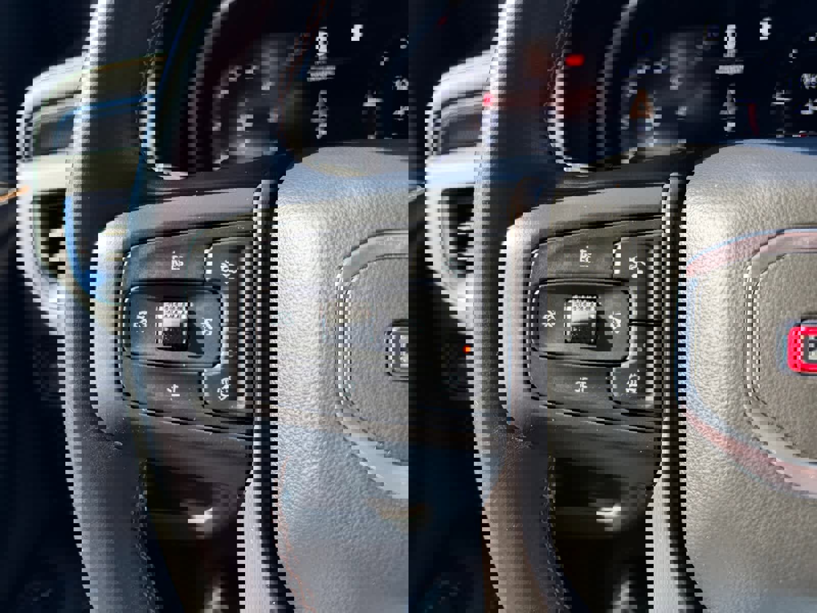 Used 2023 GMC Yukon AT4 w/ AT4 Premium Package image 26