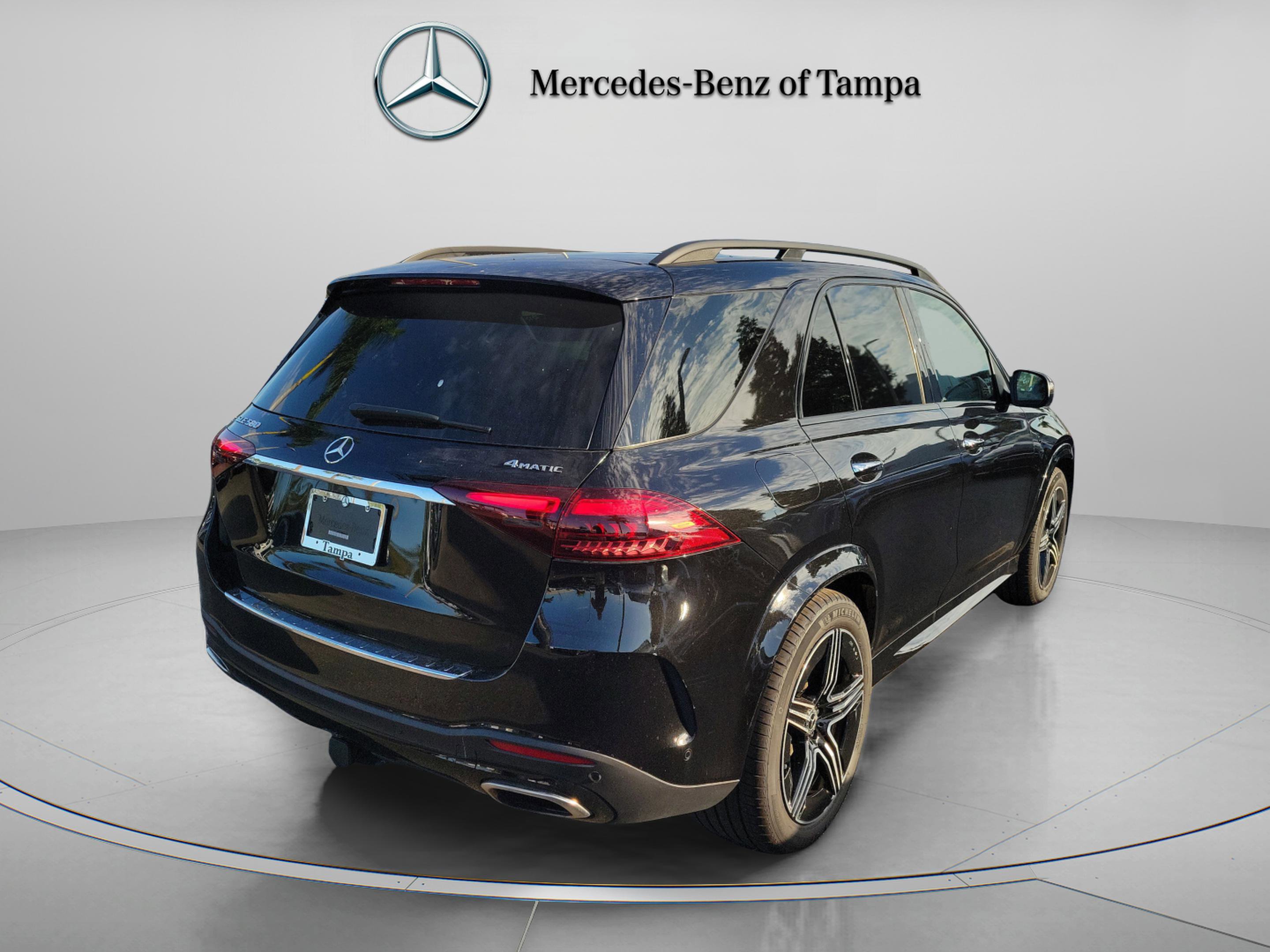 Certified 2025 Mercedes-Benz GLE 580 4MATIC image 3
