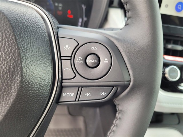 Used 2025 Toyota Corolla SE image 26