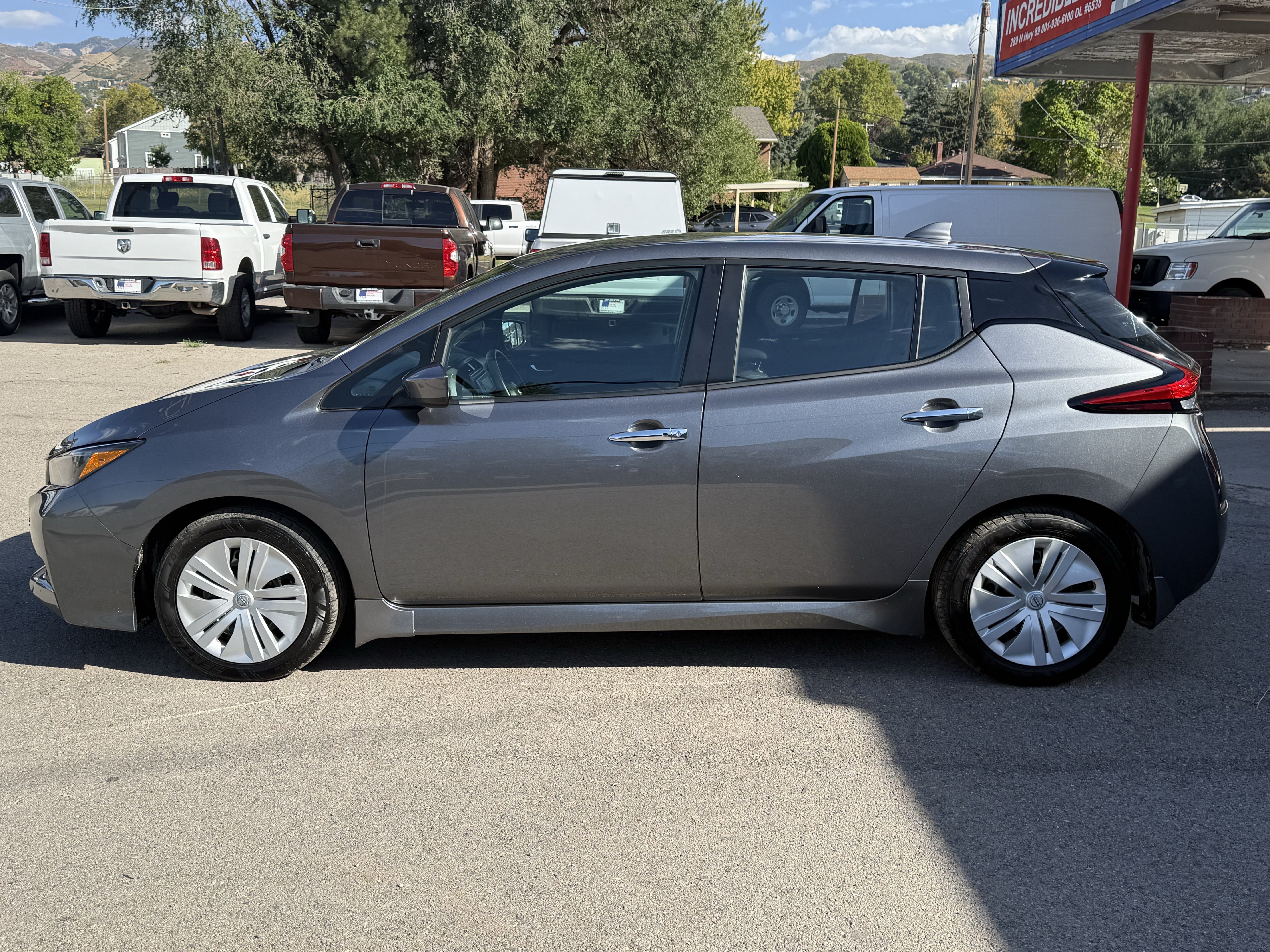 Used 2025 Nissan Leaf S FWD image 7