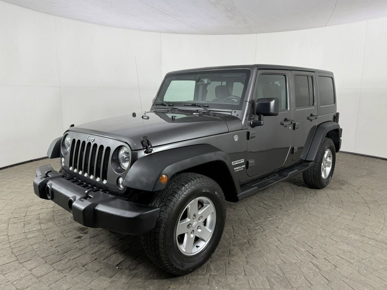 Used 2016 Jeep Wrangler Unlimited Sport w/ Quick Order Package 24S AWD/4WD image 3