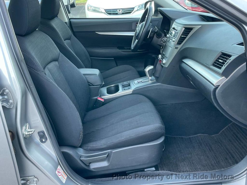 Used 2011 Subaru Legacy 2.5i Premium AWD/4WD image 8