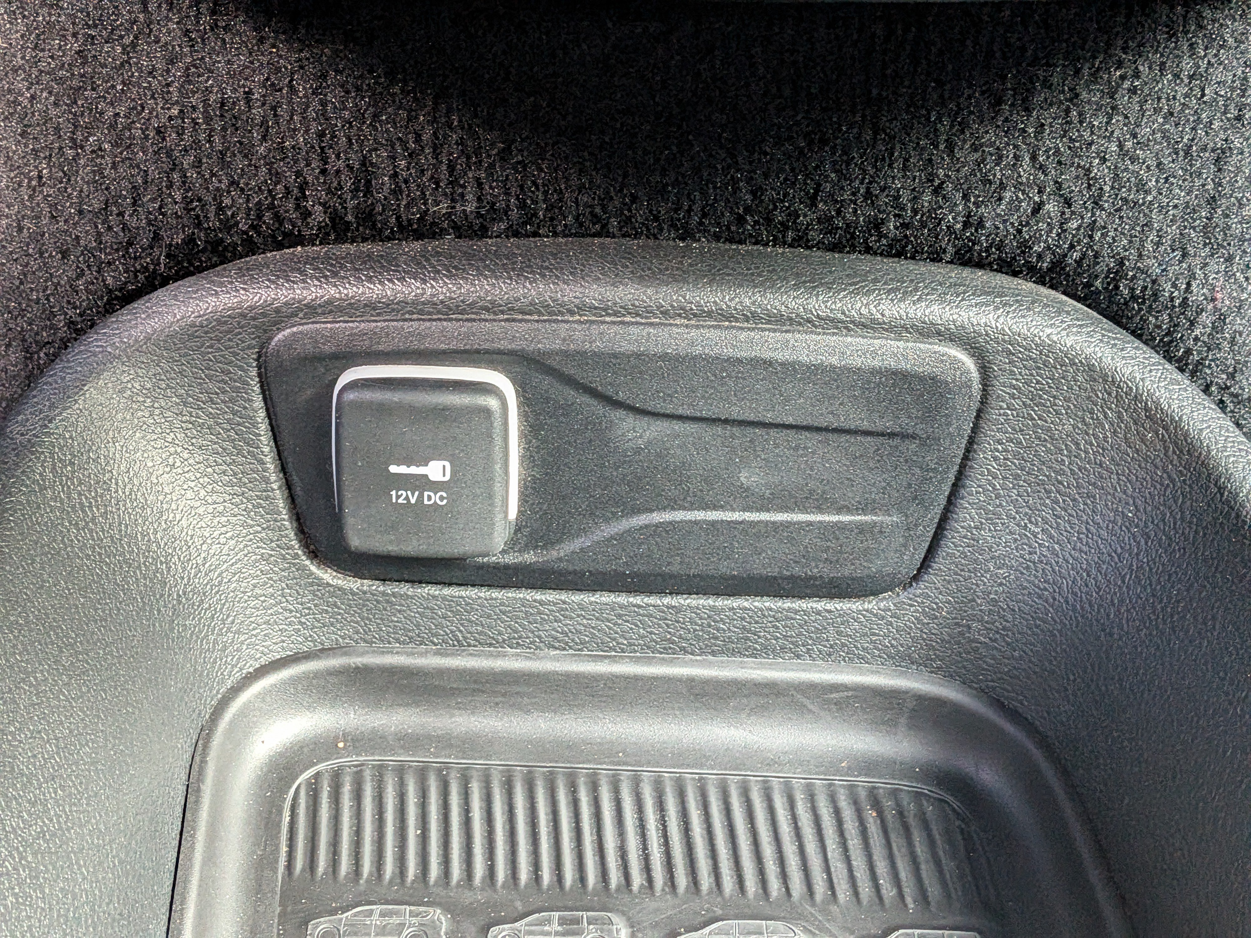 Used 2025 Chrysler Pacifica Select FWD image 32