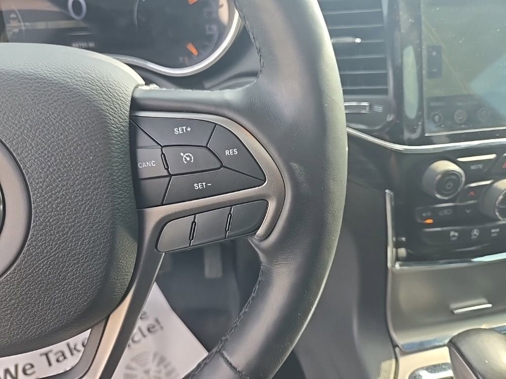 Used 2021 Jeep Grand Cherokee Laredo X AWD/4WD image 15