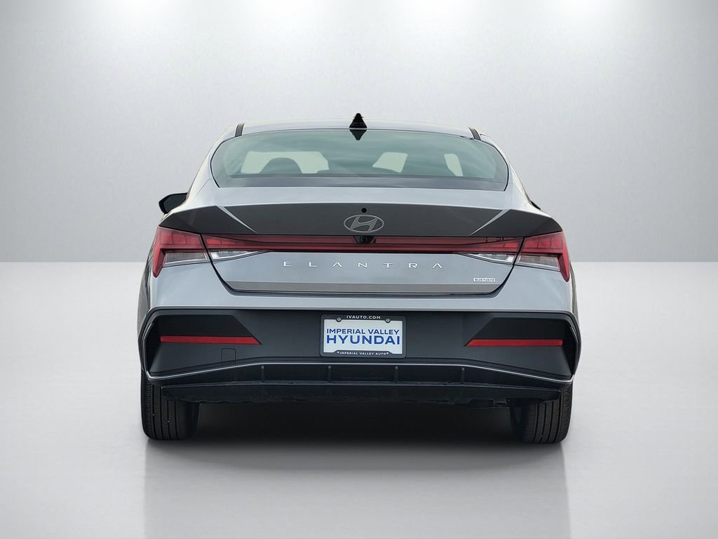 New 2026 Hyundai Elantra Blue FWD image 5