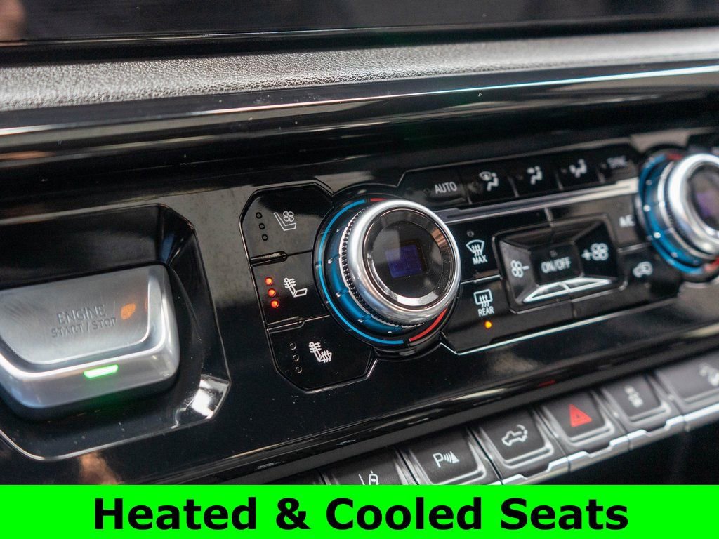 Used 2025 GMC Sierra 3500 AT4 w/ AT4 Premium Plus Package image 28