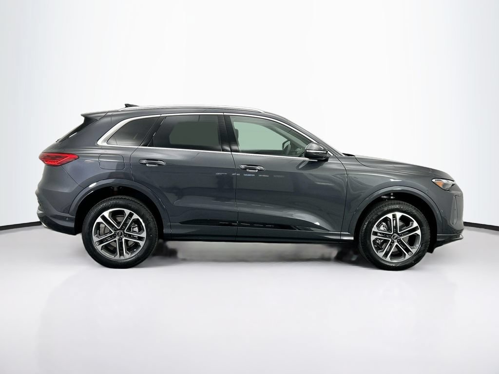 Used 2025 Audi Q5 Premium AWD/4WD image 4