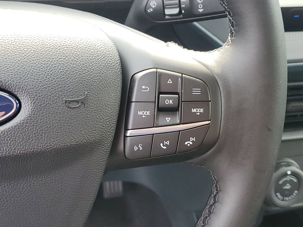 New 2025 Ford Maverick Lariat w/ Black Appearance Package image 14