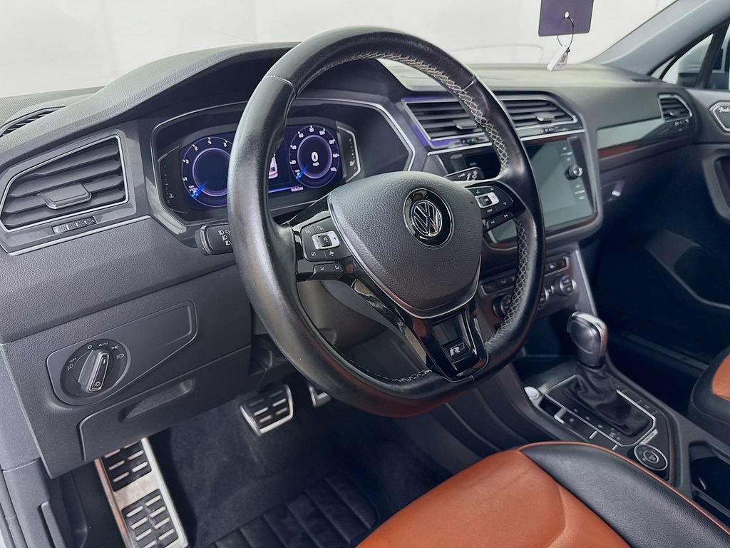 Used 2020 Volkswagen Tiguan SEL Premium R-Line AWD/4WD image 10