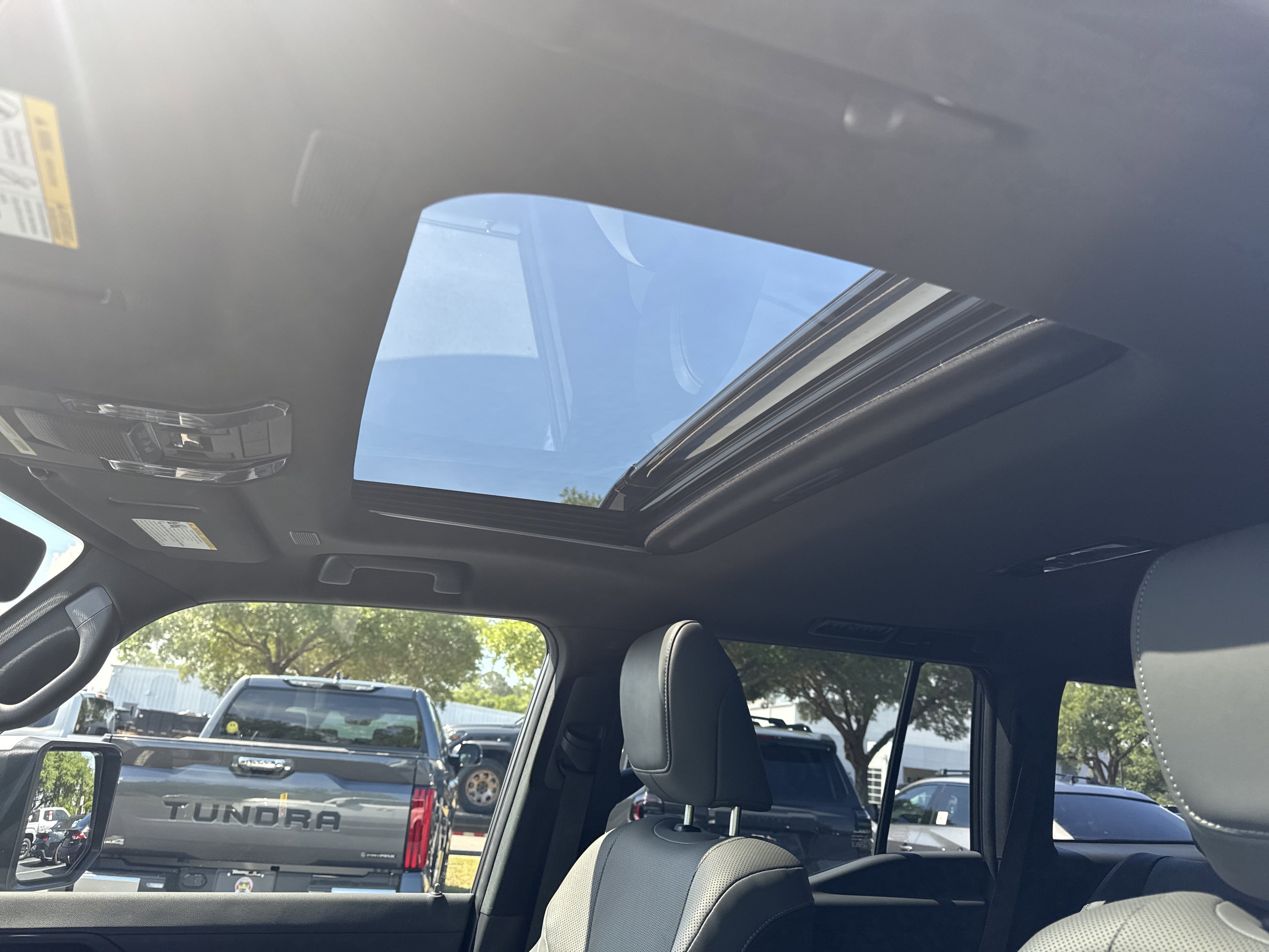 Used 2024 Lexus GX 550 AWD/4WD image 16