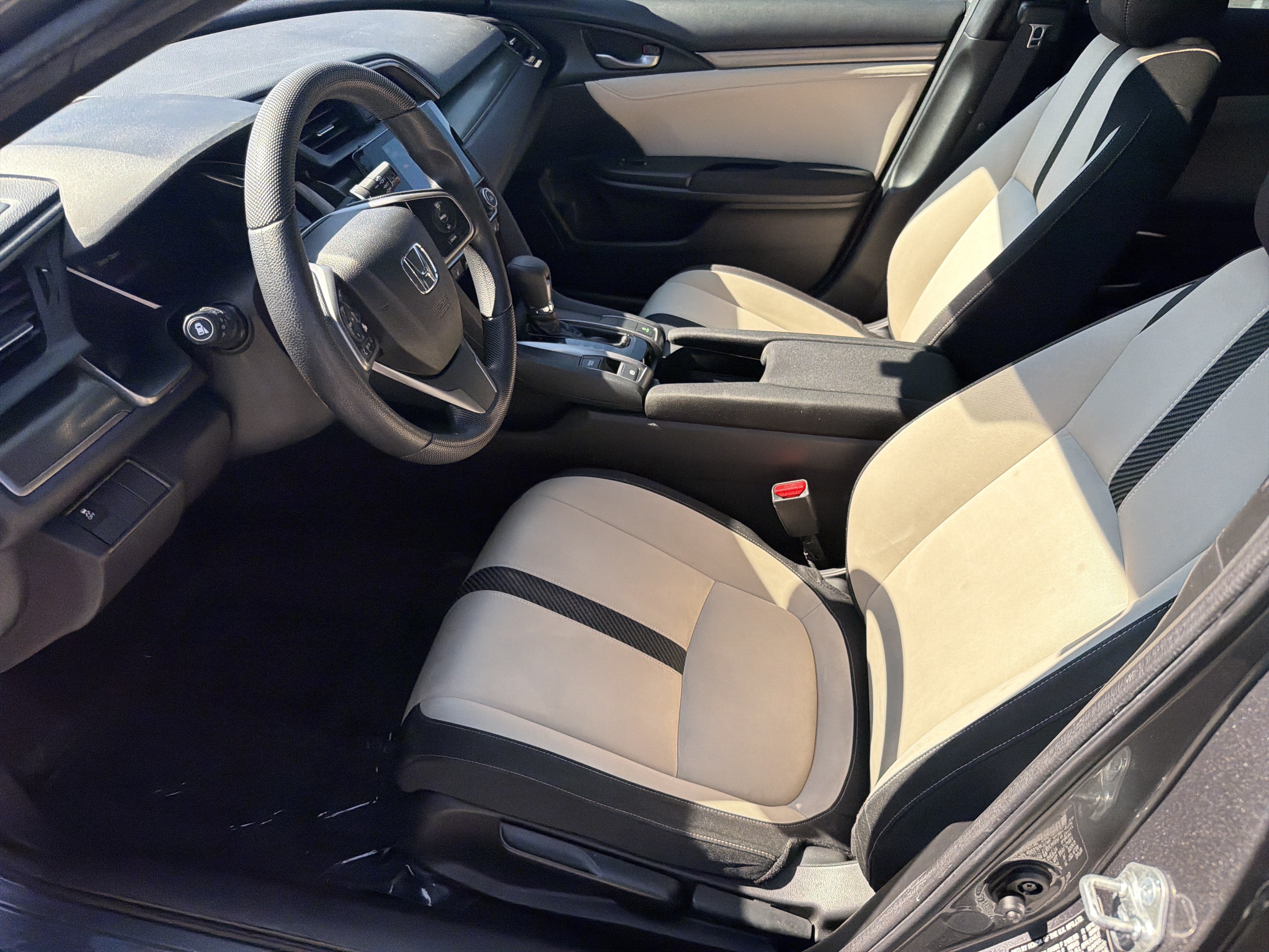 Used 2018 Honda Civic EX image 10