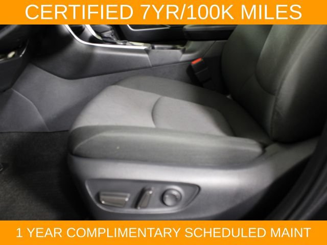 Used 2025 Toyota RAV4 XLE AWD/4WD image 19