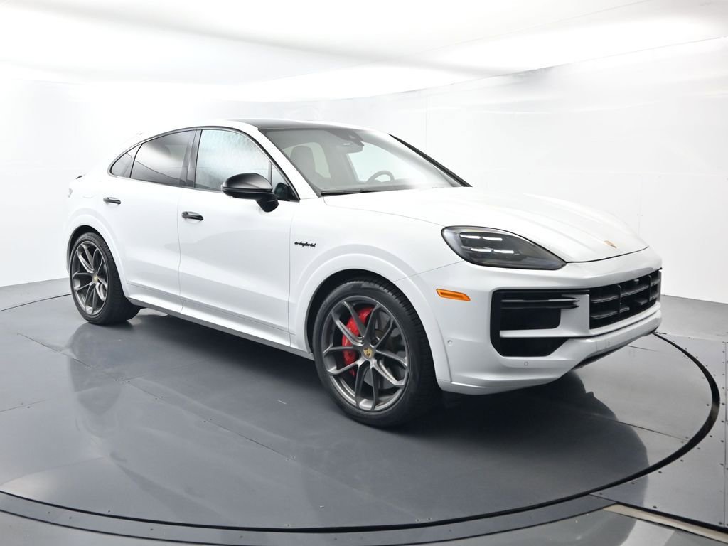 Certified 2024 Porsche Cayenne Turbo image 16