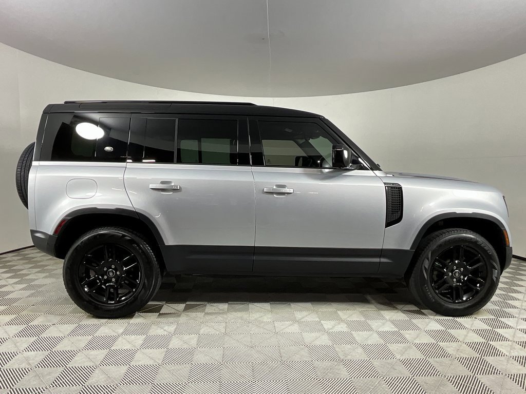 Used 2024 Land Rover Defender 110 S image 5