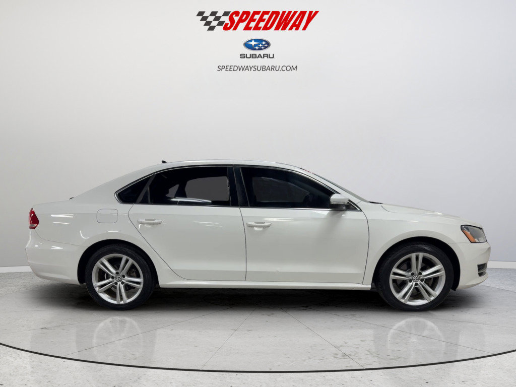 Used 2015 Volkswagen Passat TDI SE image 12