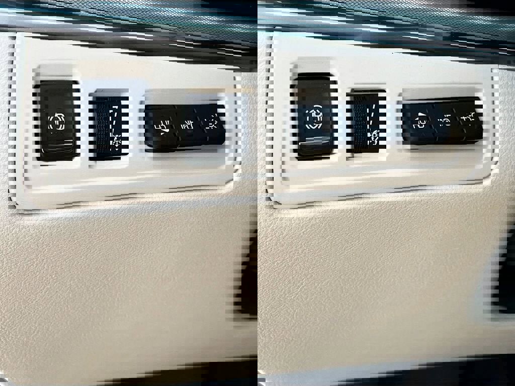 New 2026 Cadillac XT5 Premium Luxury w/ Driver Assist Package AWD/4WD image 20