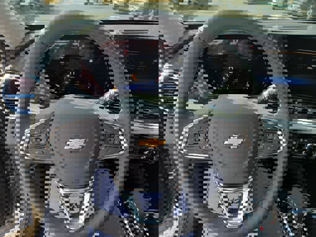 New 2026 Chevrolet Trax LT w/ Driver Confidence Package image 18