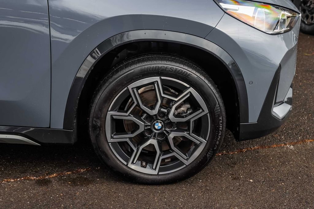 Used 2025 BMW X1 xDrive28i w/ Technology Package image 6