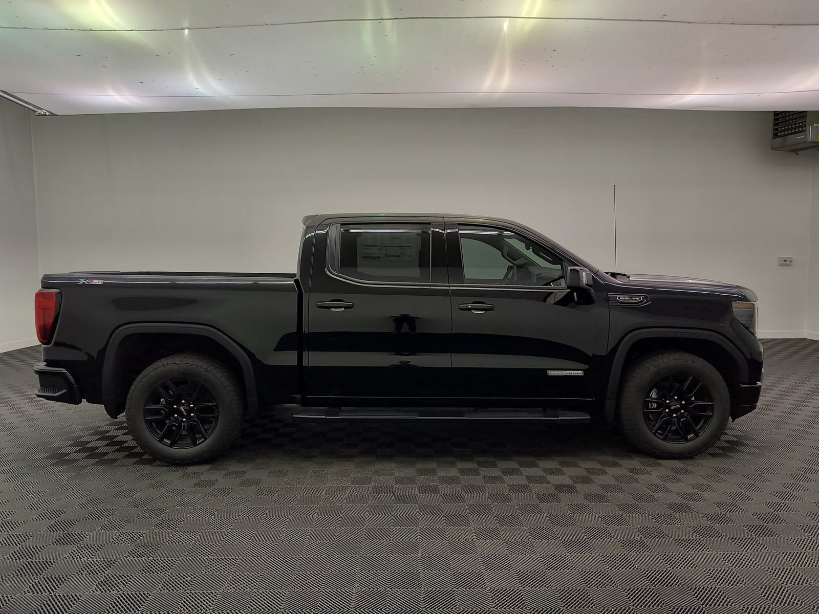 New 2026 GMC Sierra 1500 Elevation w/ Elevation Premium Package AWD/4WD image 8