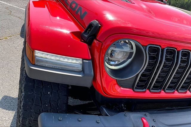 Used 2021 Jeep Wrangler Unlimited Rubicon w/ Dual Top Group AWD/4WD image 32