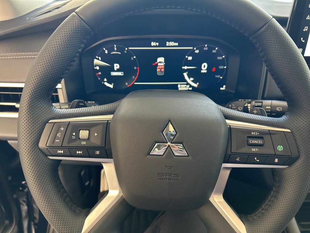 New 2025 Mitsubishi Outlander SEL image 48