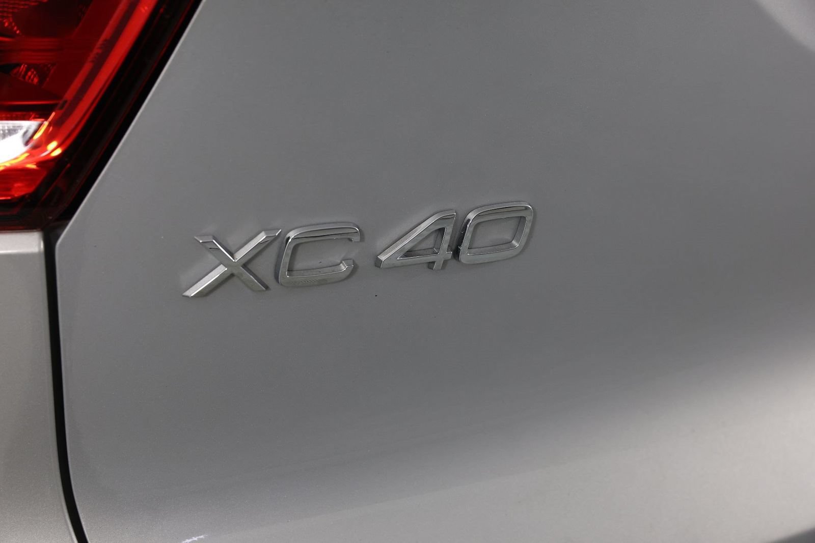 Used 2023 Volvo XC40 Recharge Ultimate AWD/4WD image 19