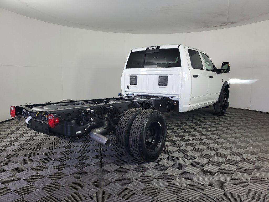 New 2026 RAM 3500 Tradesman RWD image 4
