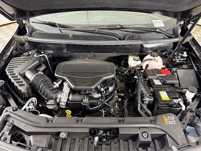 Used 2025 Cadillac XT5 Sportv w/ Technology Package AWD/4WD image 32