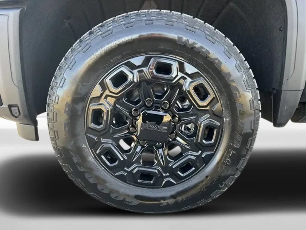 New 2026 GMC Sierra 3500 Denali w/ Technology Package AWD/4WD image 39