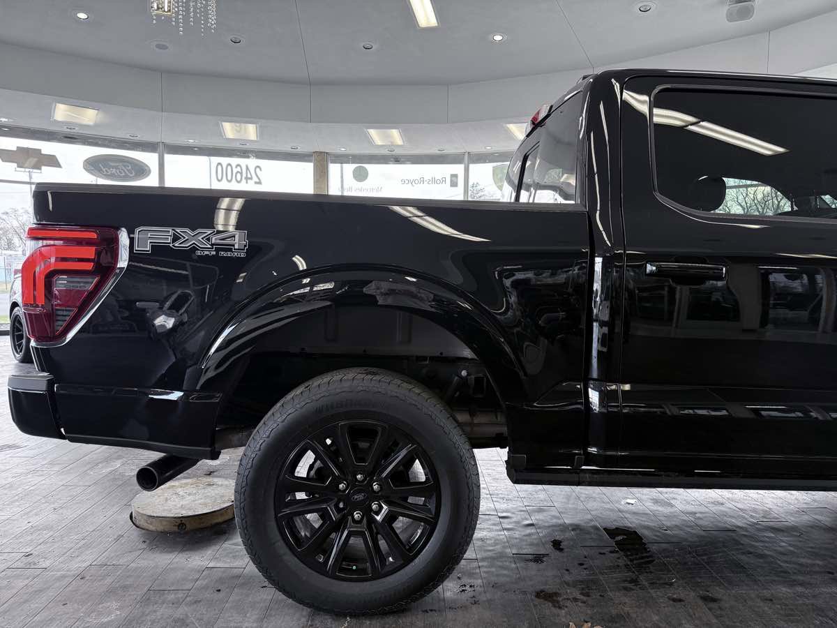Used 2025 Ford F150 Platinum w/ FX4 Off-Road Package image 8