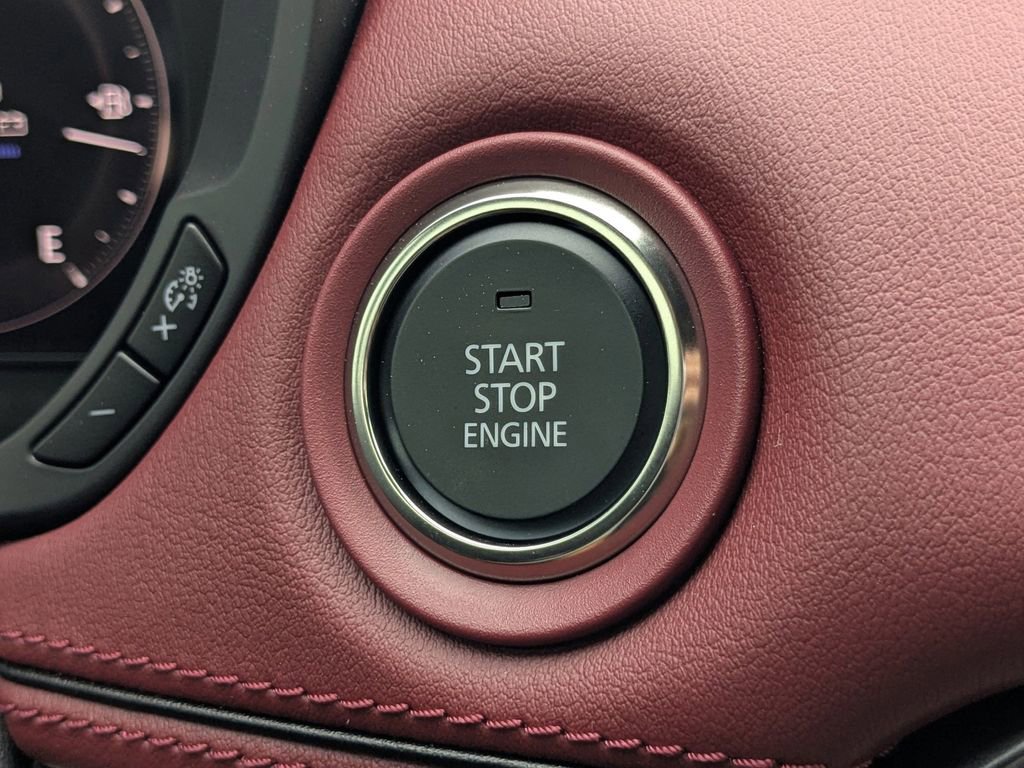 Certified 2025 MAZDA CX-70 3.3 Turbo w/ Premium Plus Pkg image 32